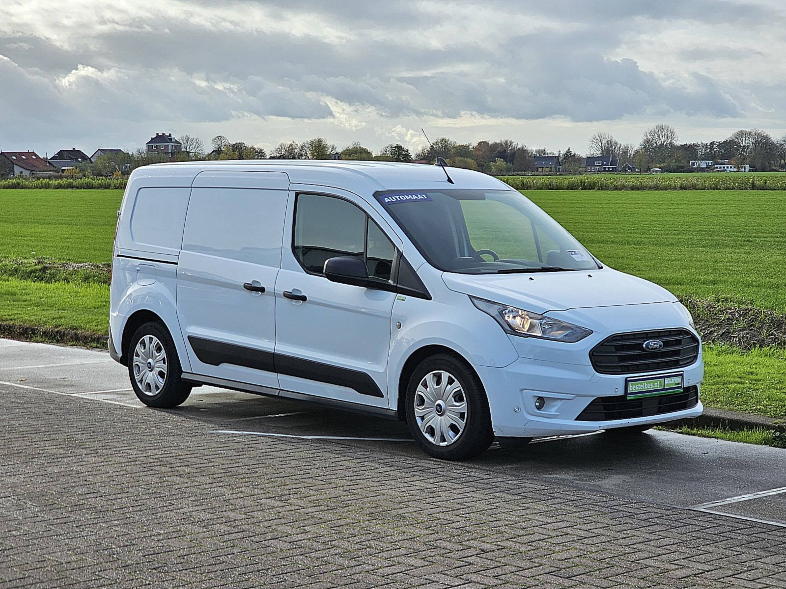 Ford Transit Custom bei Rent a Gurke mieten